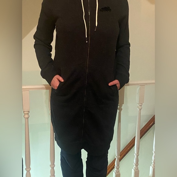 Roots - Size M black long fleece with front zip and hood - Picture 8 of 11
